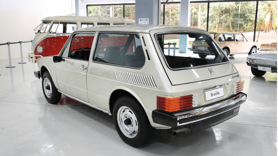 VW comemora 50 anos do Brasilia e apresenta unidade nunca emplacada